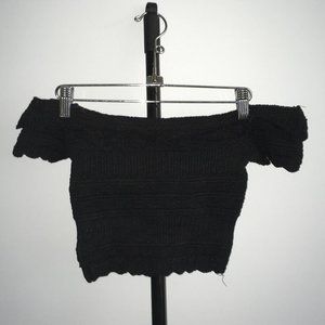 Windsor Black Crop Top w/ Lettuce Edge